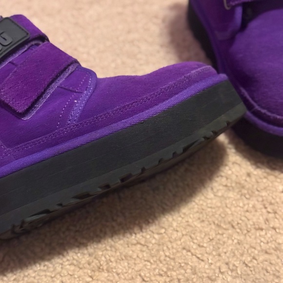 Kids UGG Platform Boots - Picture 4 of 6